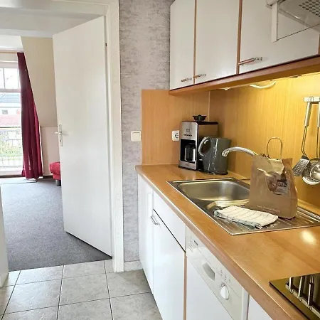 Holiday-1 Apartment *