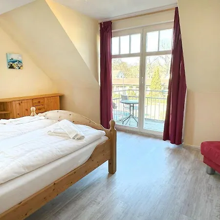 Apartment Holiday-1 *